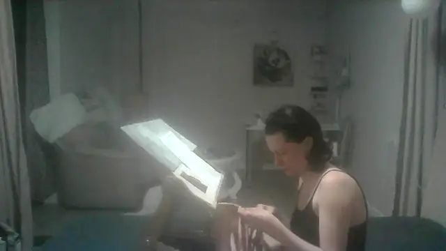 Snapshot of SunElizabeth chatting on 04-04-26, 04:15 SunElizabeth online show from 04-04-26, 04:15