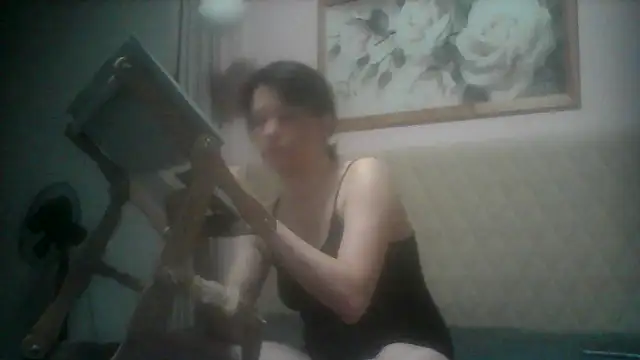 Snapshot of SunElizabeth chatting on 04-29-26, 04:22 SunElizabeth online show from 04-29-26, 04:22