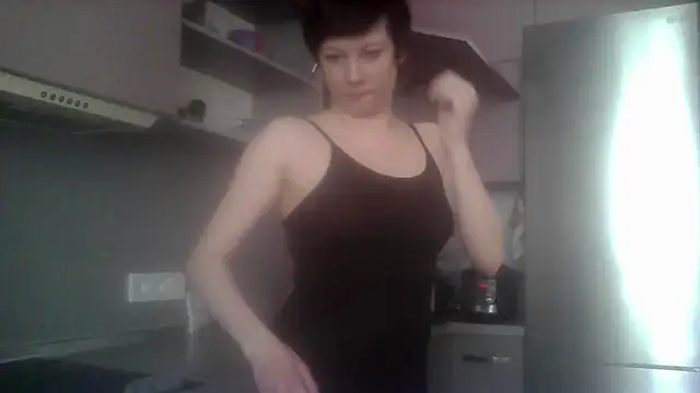 Snapshot of SunElizabeth chatting on 05-07-26, 03:34 SunElizabeth online show from 05-07-26, 03:34