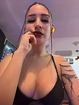 Mon Cherry online show from 04-30-26, 01:23