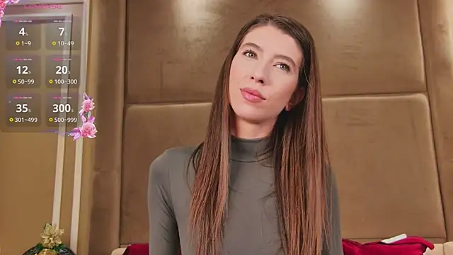 LunaWills  online show from 12-12-24, 04:37