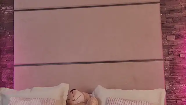 LunaWills  online show from 03-01-25, 05:20