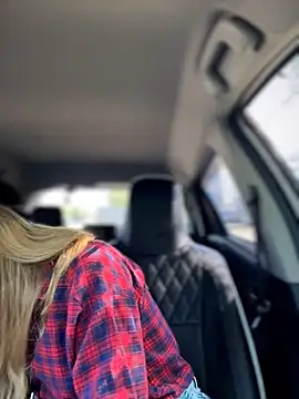 LavenderHot online show from 05-26-26, 02:40