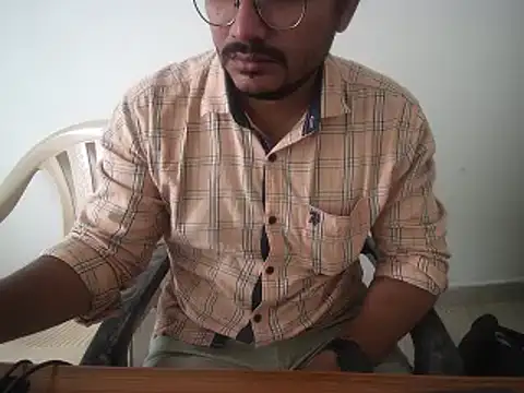 Snapshot of naughtymike0007 chatting on 10-29-25, 05:31 naughtymike0007 online show from 10-29-25, 05:31