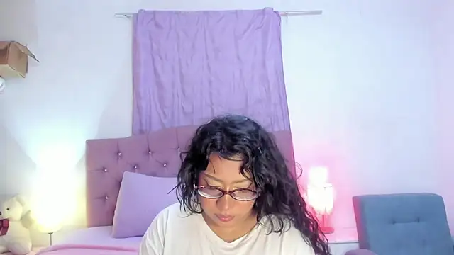 Latinabombsheell online show from 03-30-26, 04:35