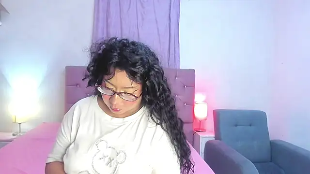 Latinabombsheell online show from 06-12-26, 06:40