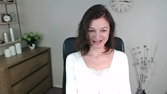 VivianWILD online show from 01-08-25, 09:53