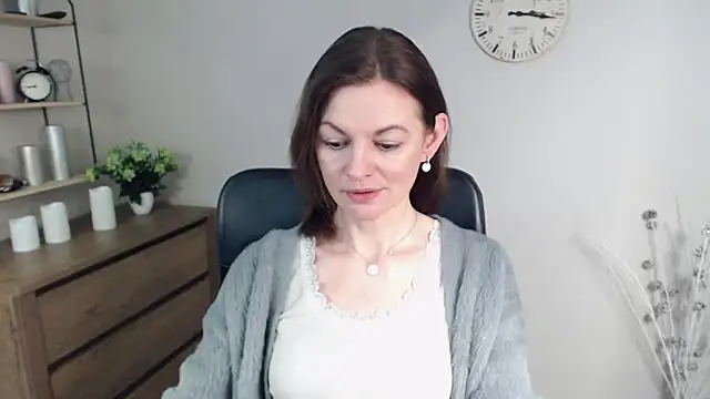 VivianWILD online show from 01-21-25, 06:54