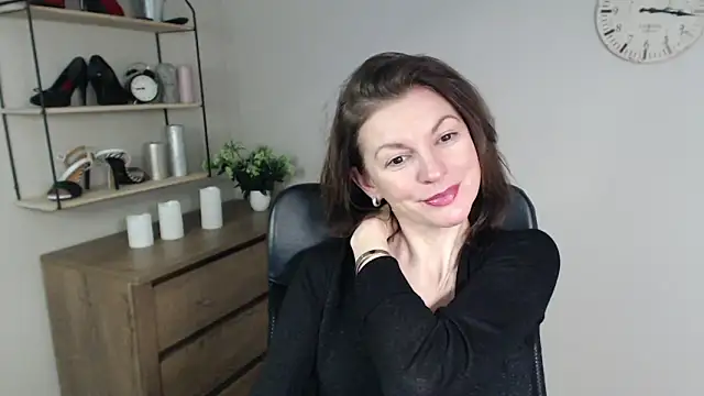 VivianWILD online show from 01-28-25, 10:34