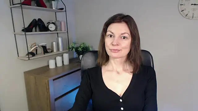 VivianWILD online show from 02-12-25, 07:13