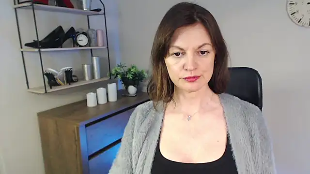 VivianWILD online show from 02-21-25, 05:09