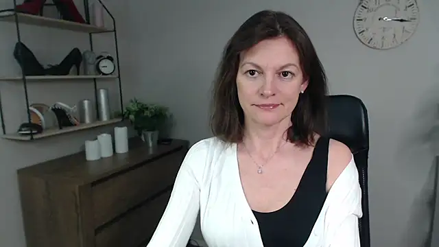 VivianWILD online show from 02-28-25, 05:48