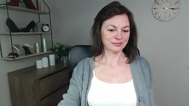 VivianWILD online show from 03-03-25, 06:59