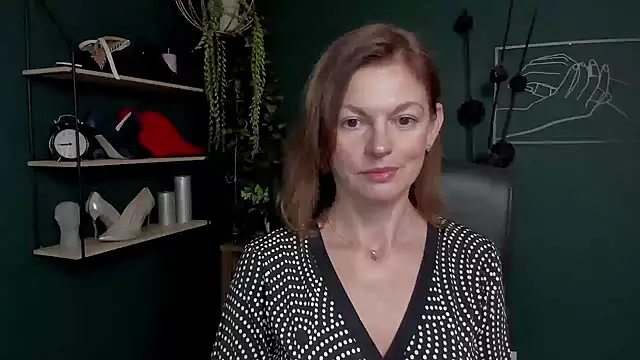 VivianWILD online show from 09-15-25, 06:35