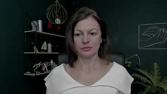 VivianWILD online show from 12-05-25, 06:55