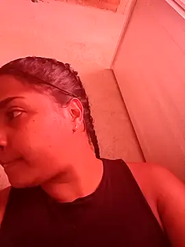 Giselabrunette25 online show from 02-04-26, 03:18