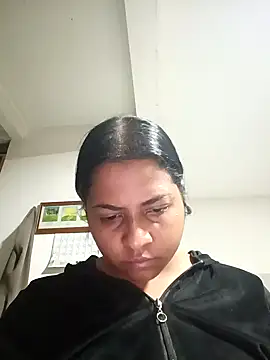 Giselabrunette25 online show from 02-19-26, 08:21