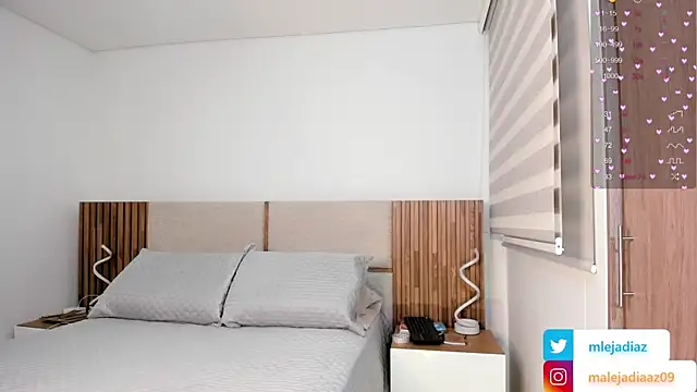 MalejaDiaz  online show from 09-29-25, 09:52