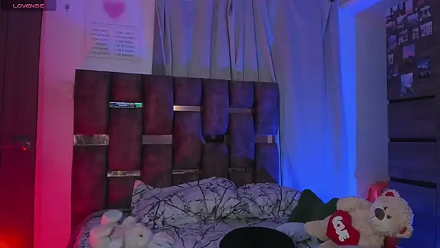 Snapshot of Angelo_018 chatting on 01-17-25, 09:06 Angelo 018 online show from 01-17-25, 09:06