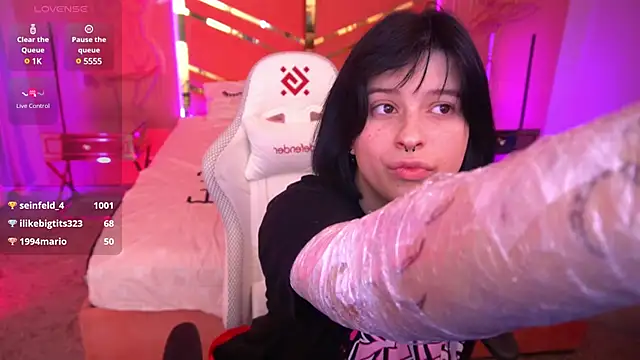 Miki Kivi online show from 03-11-25, 08:09