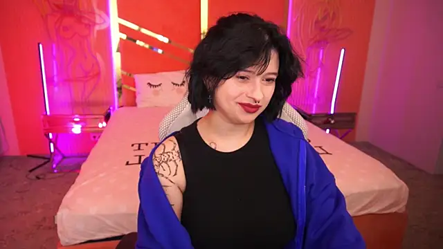 Miki Kivi online show from 03-19-25, 09:27