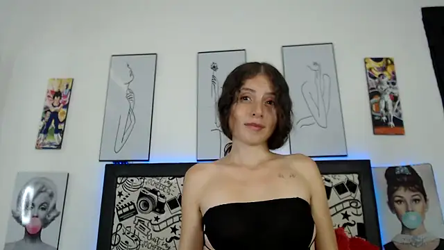 Rihana14 online show from 05-16-26, 07:34