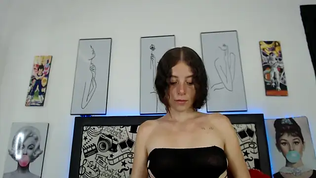 Rihana14 online show from 05-16-26, 07:45