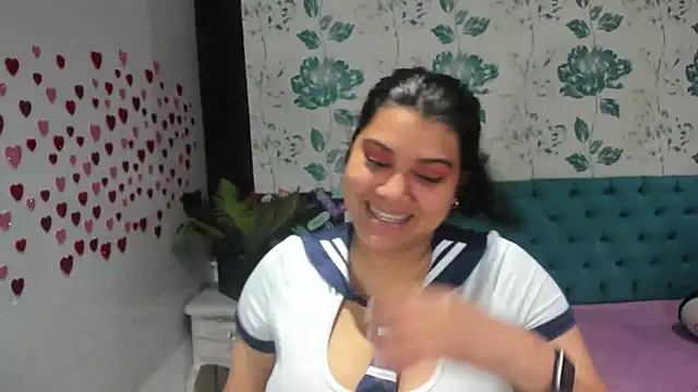 LindaBreeS online show from 01-29-25, 04:41