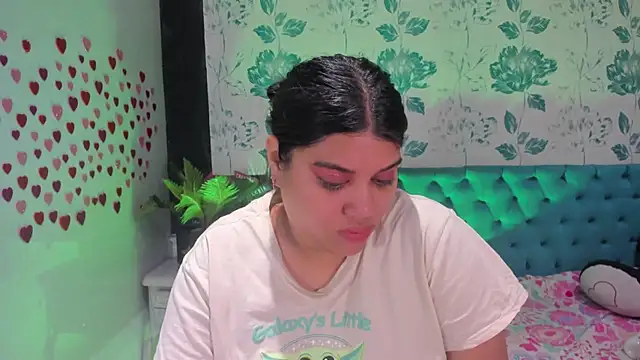 LindaBreeS online show from 01-30-25, 04:34