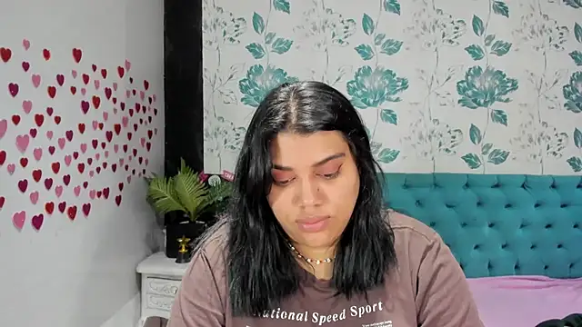 LindaBreeS online show from 02-08-25, 04:57