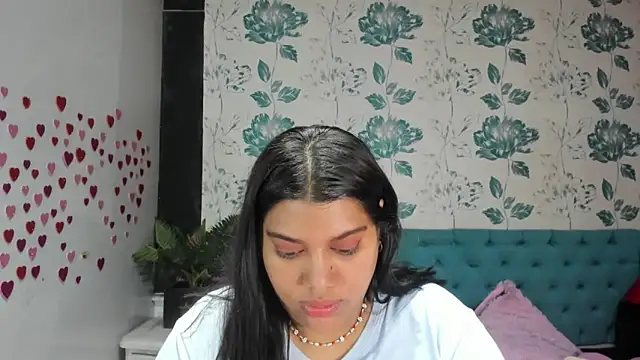 LindaBreeS online show from 03-10-25, 05:39