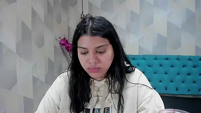 LindaBreeS online show from 09-30-25, 02:00