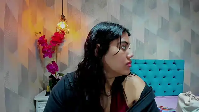 LindaBreeS online show from 03-21-26, 04:43