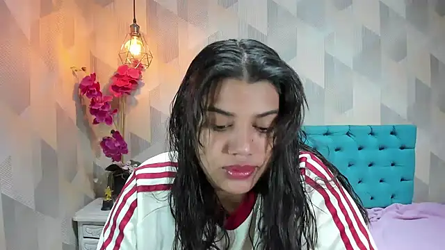 LindaBreeS online show from 03-29-26, 02:06