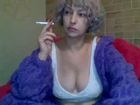 Lorie Carrie online show from 12-11-24, 03:58