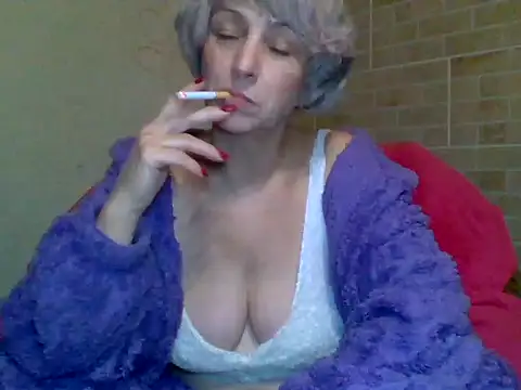 Lorie Carrie online show from 12-25-24, 05:05