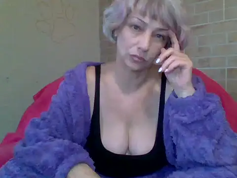 Lorie Carrie online show from 01-10-25, 11:33