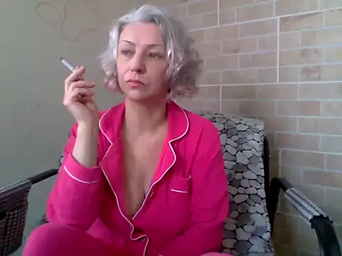 Snapshot of Lorie_Carrie chatting on 03-31-26, 08:04 Lorie Carrie online show from 03-31-26, 08:04