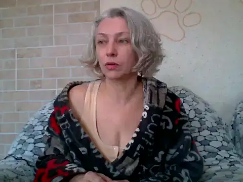 Snapshot of Lorie_Carrie chatting on 04-23-26, 09:19 Lorie Carrie online show from 04-23-26, 09:19