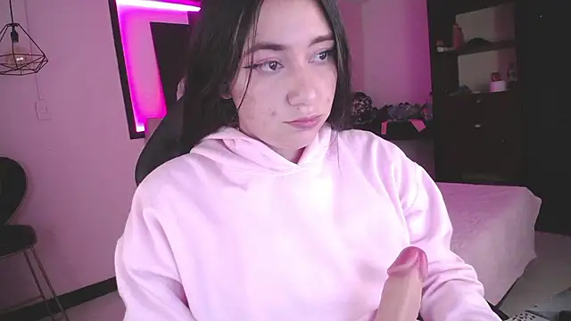 Andrea Ramos online show from 12-04-24, 07:06