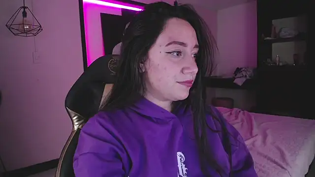 Andrea Ramos online show from 12-14-24, 08:13