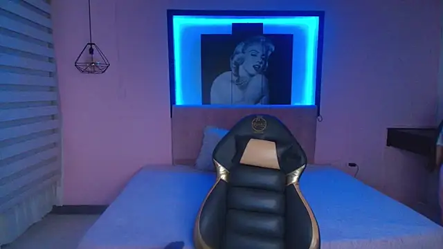 Andrea Ramos online show from 02-25-25, 02:14