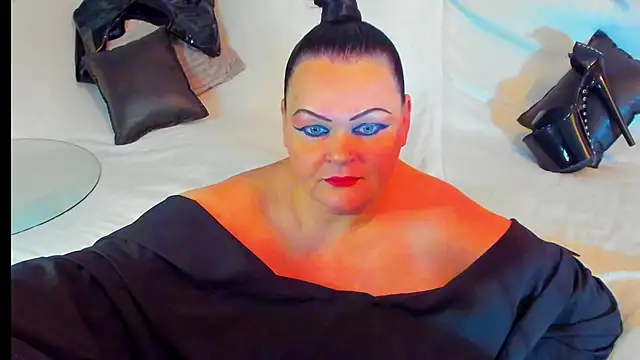 MilanaBiegert online show from 12-04-24, 04:05