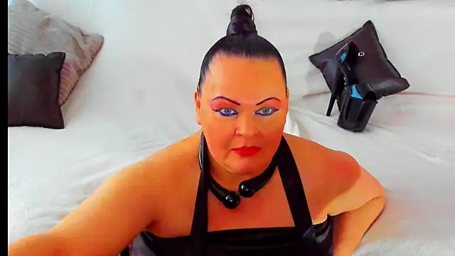 MilanaBiegert online show from 12-18-24, 10:30