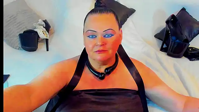 MilanaBiegert online show from 12-24-24, 12:33