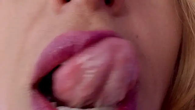 elena detroya online show from 09-22-25, 12:40