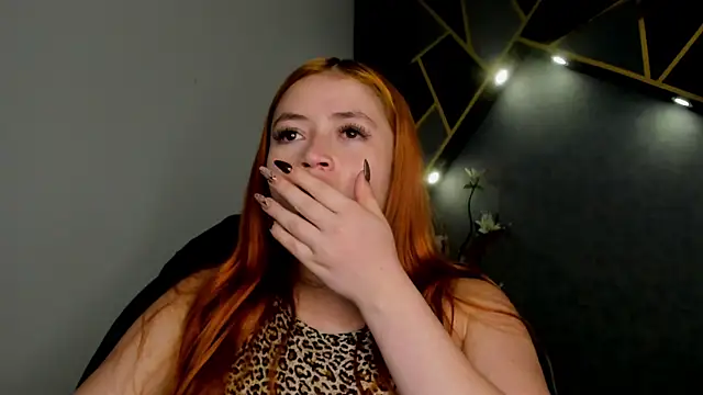 Snapshot of almma_shy chatting on 01-28-25, 02:21 almma shy online show from 01-28-25, 02:21