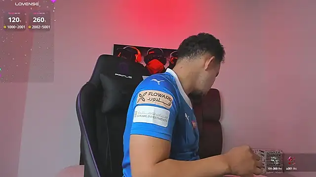 Snapshot of jhotta_fox chatting on 10-09-25, 07:06 jhotta fox online show from 10-09-25, 07:06