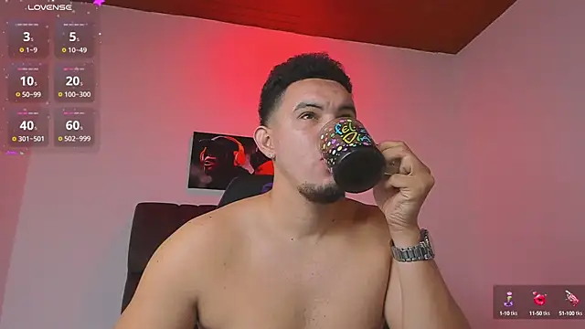 Snapshot of jhotta_fox chatting on 10-14-25, 07:09 jhotta fox online show from 10-14-25, 07:09