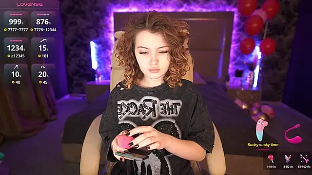 YesPussyClover online show from 02-17-25, 10:03